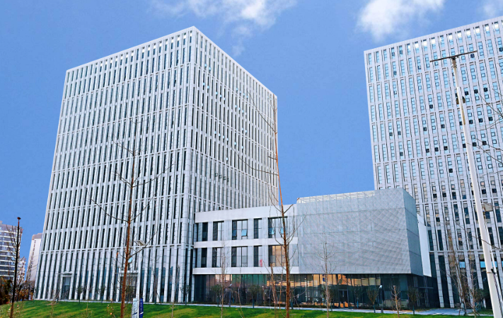 中小企业在西陵区找网站搭建服务前必须了解的技术选型要点